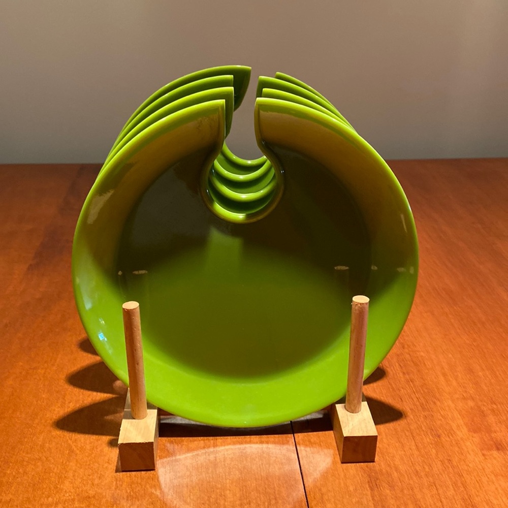 Set of 4 green Melamine appetizer plates that accommodate your wine glass!!